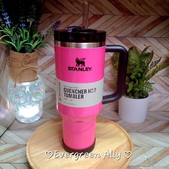 Electric Pink Neon Stanley 40 oz.  Quencher Tumbler NEW 🖤💕 - Picture 2 of 11